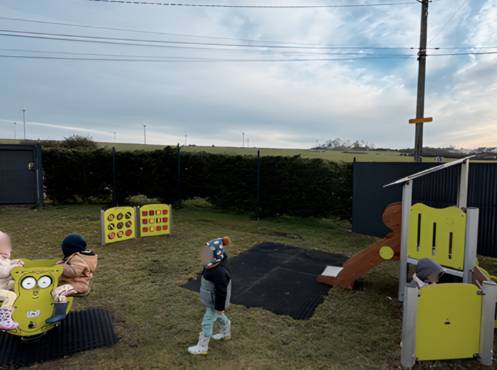 MECS Les Brindilles : inauguration d&rsquo;une aire de jeux grâce au gala caritatif HandOff